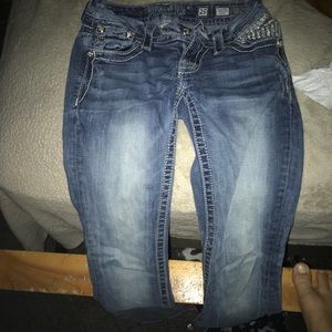 Adorable Size 25 Miss Me Jeans From Buckle!